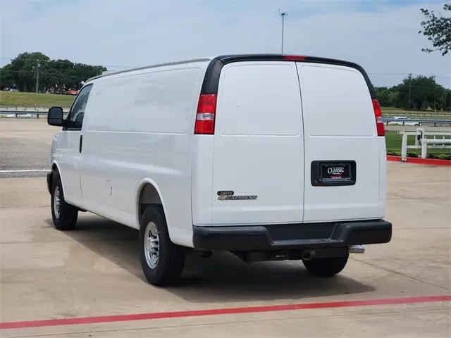 2025 Chevrolet Express Cargo Van RWD 2500 Extended Wheelbase WT