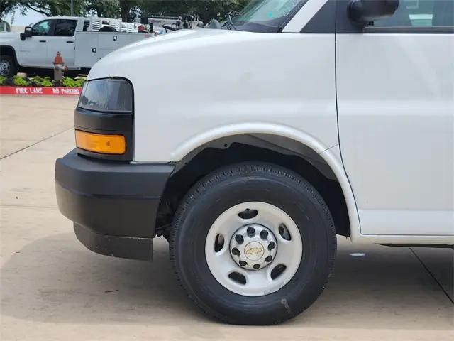2025 Chevrolet Express Cargo Van RWD 2500 Extended Wheelbase WT