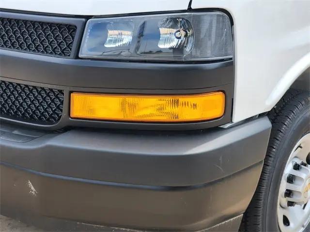 2025 Chevrolet Express Cargo Van RWD 2500 Extended Wheelbase WT
