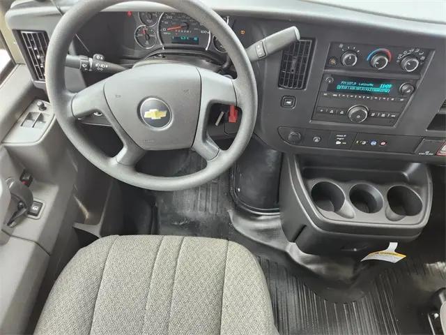 2025 Chevrolet Express Cargo Van RWD 2500 Extended Wheelbase WT