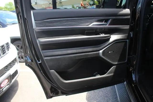 2022 Jeep Wagoneer Series III 4x4