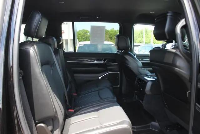 2022 Jeep Wagoneer Series III 4x4