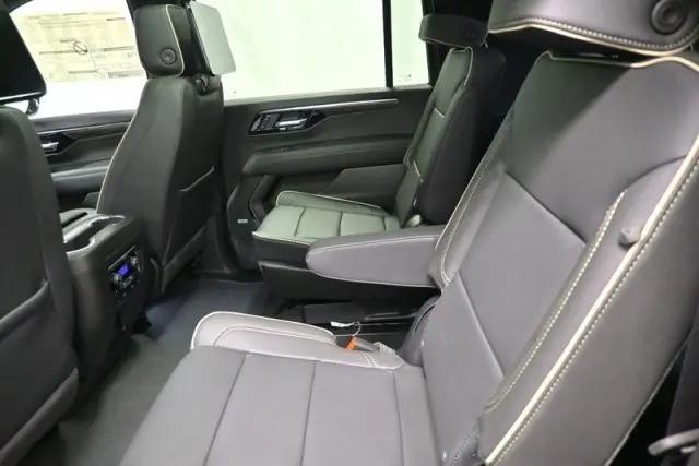 2026 Chevrolet Suburban Premier, 4WD