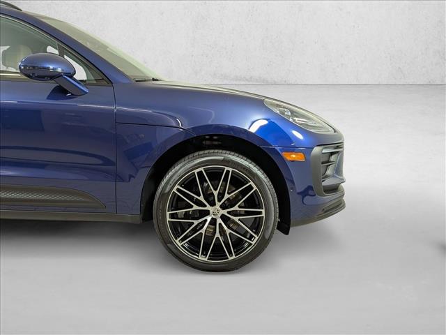 2026 Porsche Macan AWD