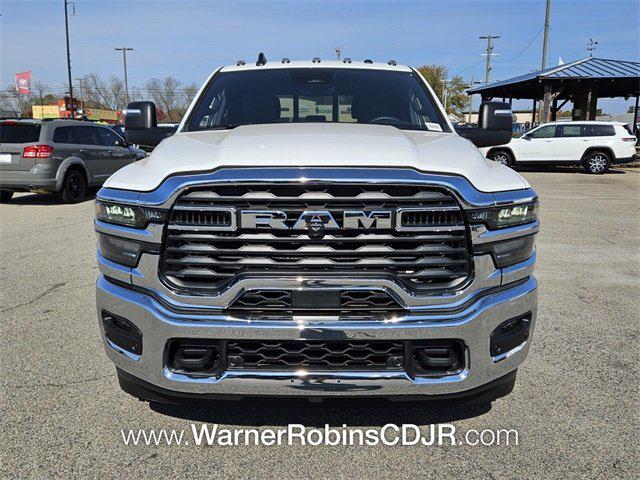 2026 RAM Ram 3500 RAM 3500 TRADESMAN CREW CAB 4X4 8 BOX
