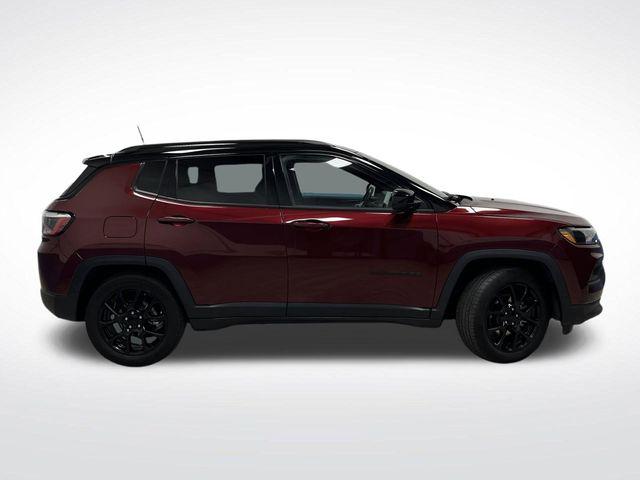 2022 Jeep Compass Altitude FWD 2022 Jeep Compass Altitude FWD