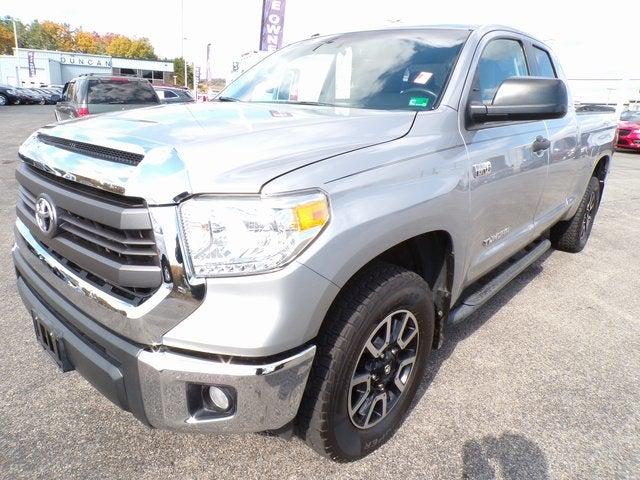 2015 Toyota Tundra SR5 5.7L V8 2015 Toyota Tundra SR5 5.7L V8