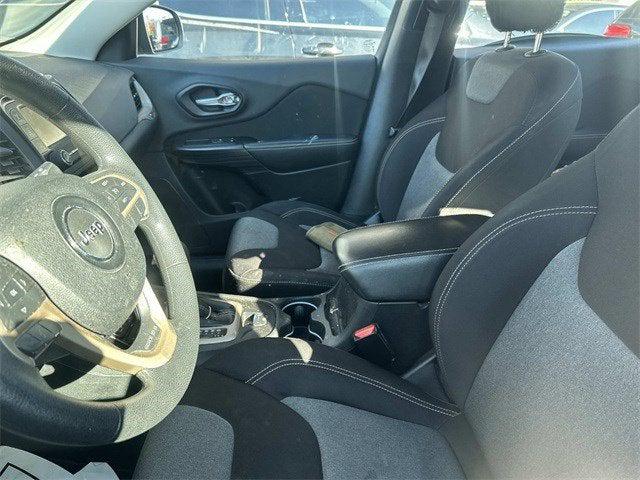 2014 Jeep Cherokee Sport