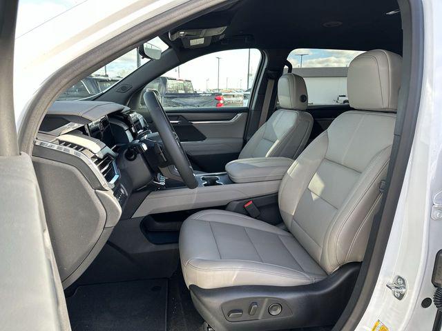 2026 GMC Acadia Elevation AWD