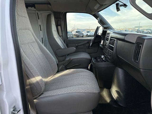 2025 Chevrolet Express Cargo Van RWD 3500 Extended Wheelbase WT
