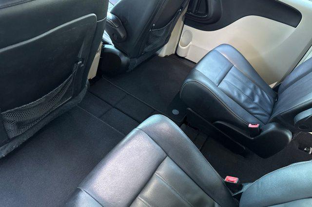 2015 Chrysler Town & Country Touring