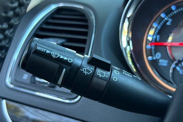 2015 Chrysler Town & Country Touring