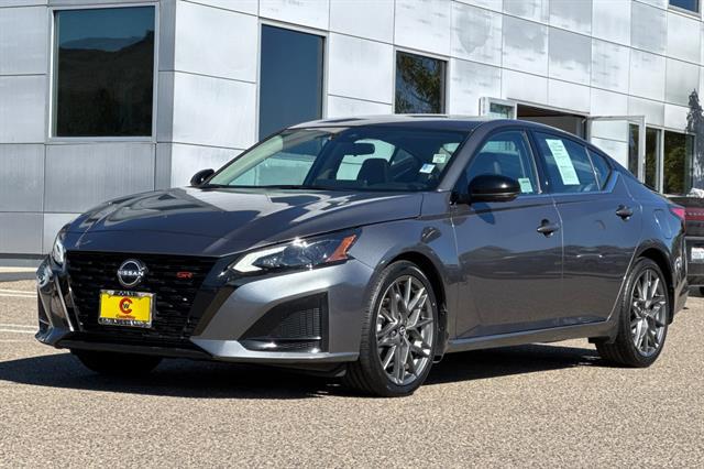 2023 Nissan Altima SR VC-Turbo FWD
