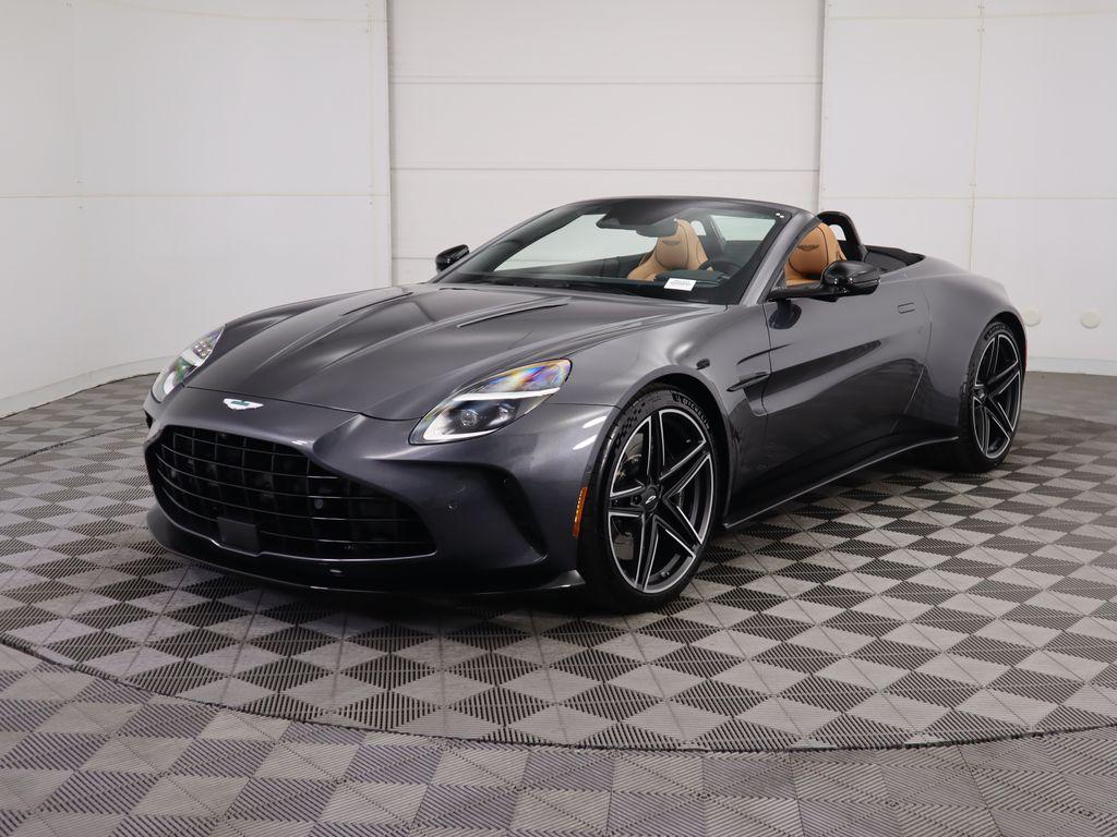 2026 Aston Martin Vantage Base's photo