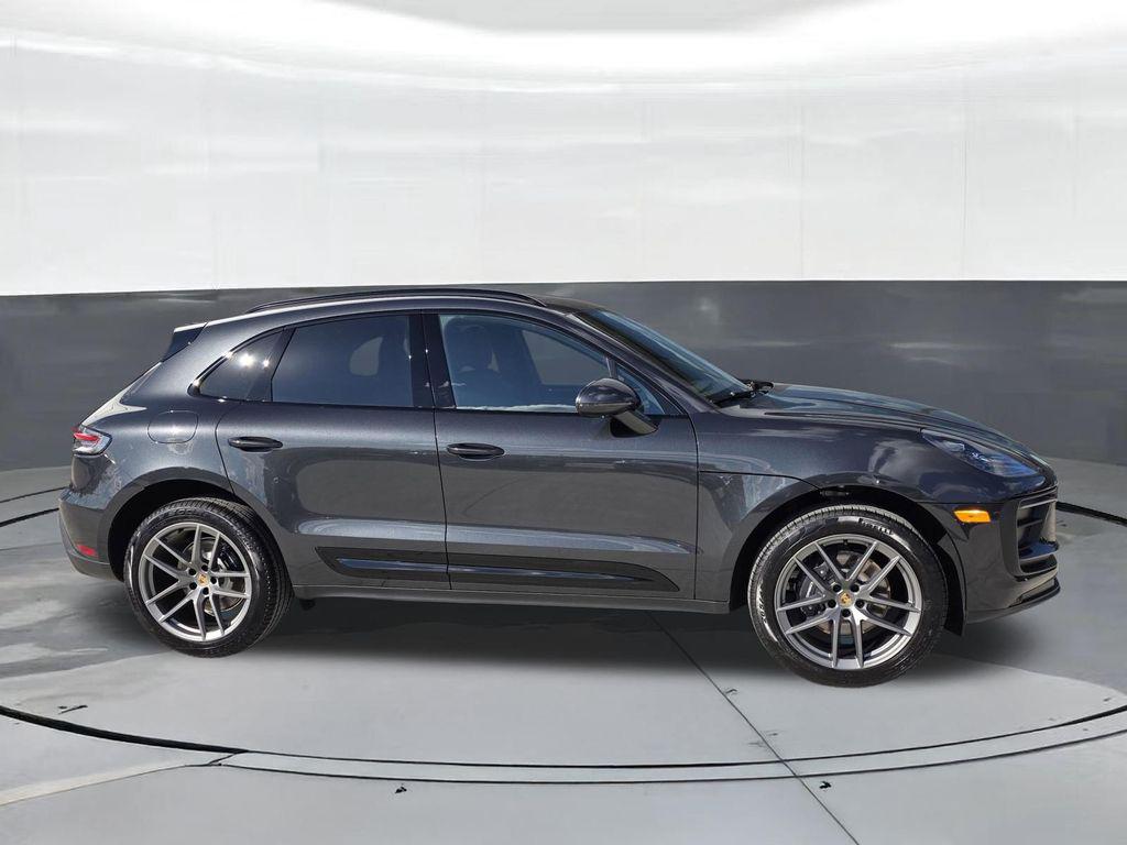 2026 Porsche Macan Base - Photo 7