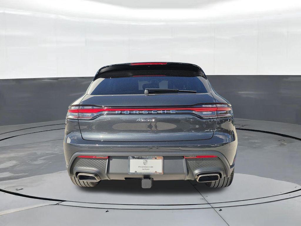 2026 Porsche Macan Base - Photo 9