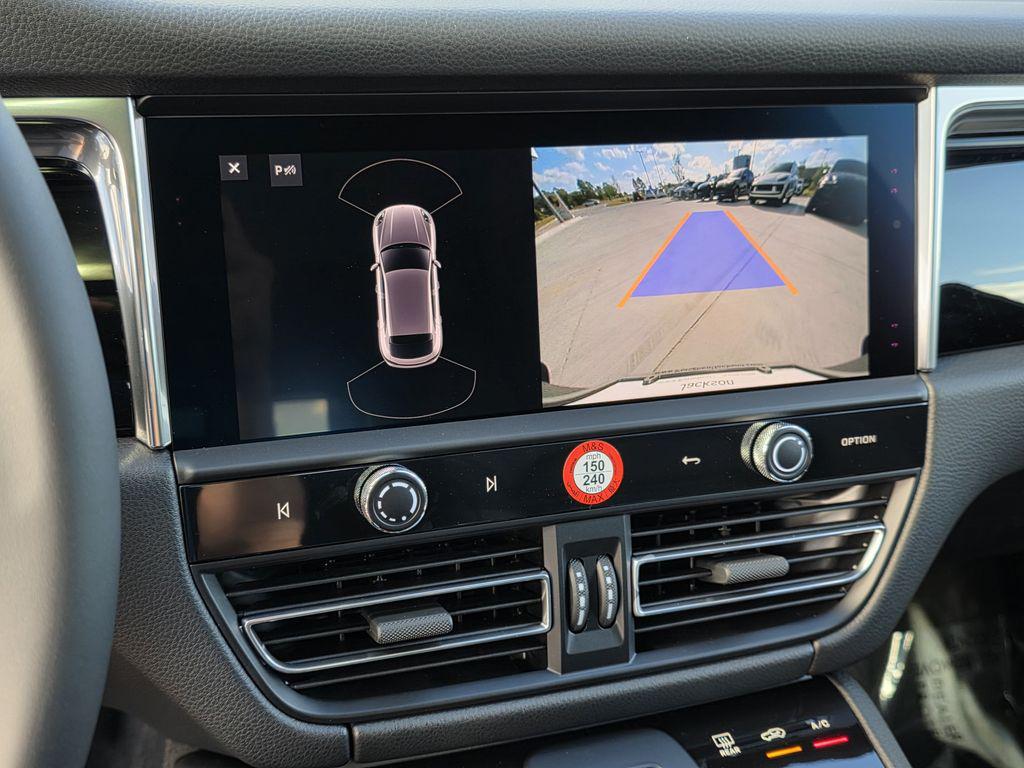 2026 Porsche Macan Base - Photo 19