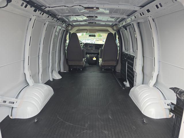 2025 Chevrolet Express Cargo Van RWD 2500 Regular Wheelbase WT