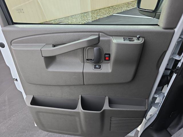 2025 Chevrolet Express Cargo Van RWD 2500 Regular Wheelbase WT