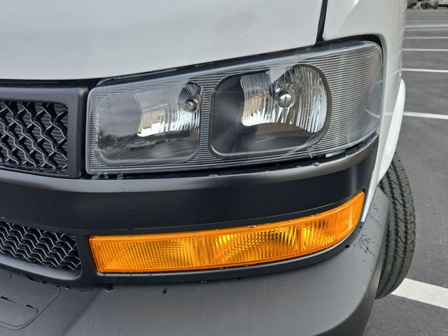 2025 Chevrolet Express Cargo Van RWD 2500 Regular Wheelbase WT
