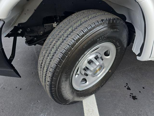 2025 Chevrolet Express Cargo Van RWD 2500 Regular Wheelbase WT