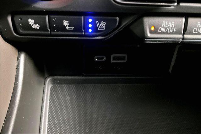 Used 2022 GMC Yukon XL For Sale in Olive Branch, MS