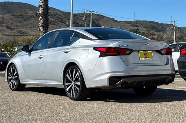 2021 Nissan Altima SR FWD