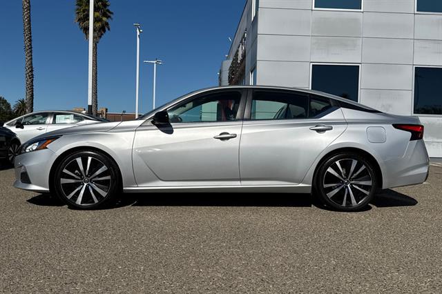 2021 Nissan Altima SR FWD