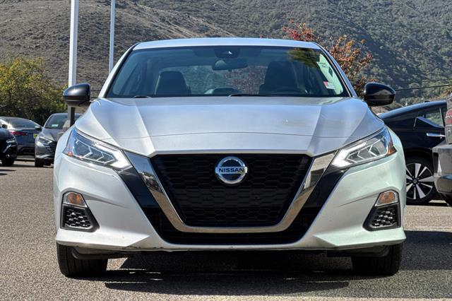 2021 Nissan Altima SR FWD