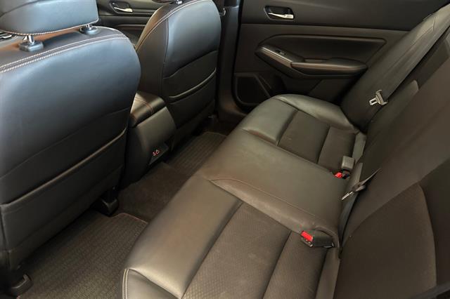 2021 Nissan Altima SR FWD