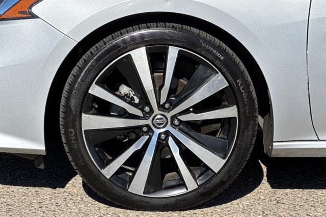 2021 Nissan Altima SR FWD
