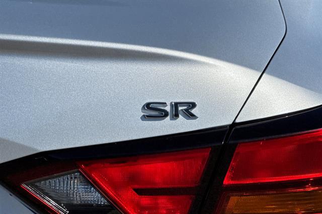 2021 Nissan Altima SR FWD