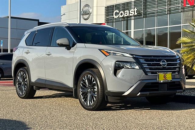 2025 Nissan Rogue SL FWD
