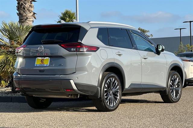 2025 Nissan Rogue SL FWD