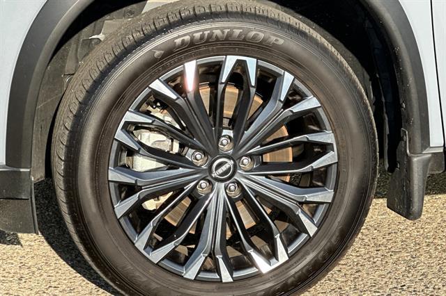 2025 Nissan Rogue SL FWD