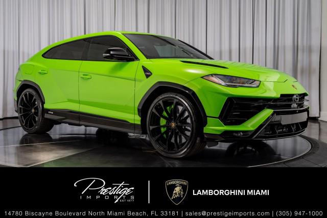 /2024 Lamborghini Urus