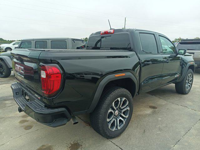 2024 GMC Canyon 4WD AT4