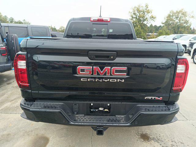 2024 GMC Canyon 4WD AT4