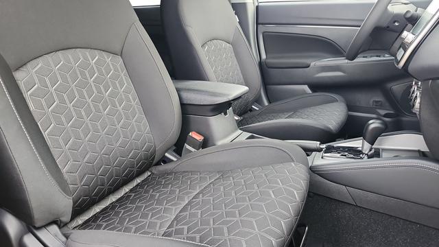 2026 Mitsubishi Outlander Sport 2.0 ES