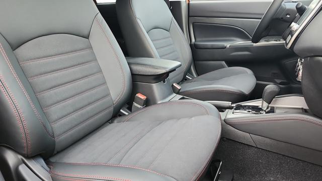 2026 Mitsubishi Outlander Sport 2.0 SE