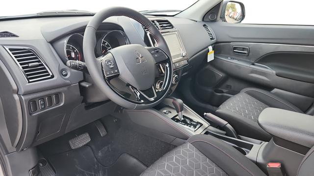 2026 Mitsubishi Outlander Sport 2.0 LE