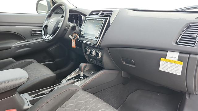 2026 Mitsubishi Outlander Sport 2.0 LE