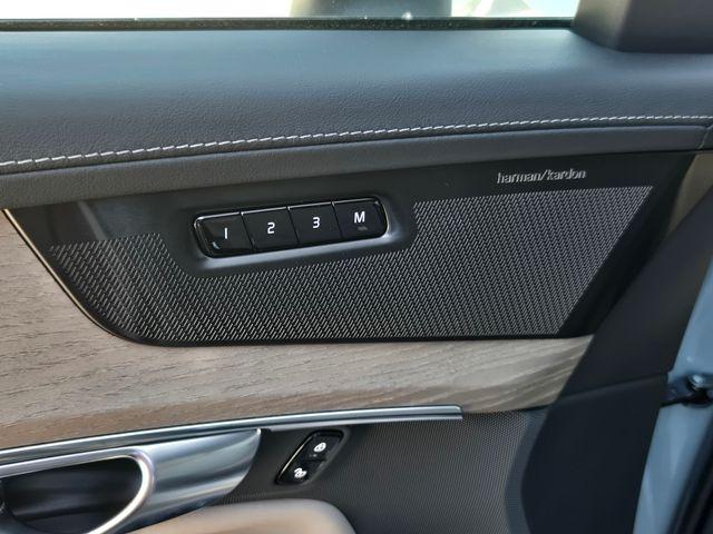 2026 Volvo XC90 Plug-In Hybrid Plus, T8 AWD, Electric/Gasoline, Bright, 7 Seats
