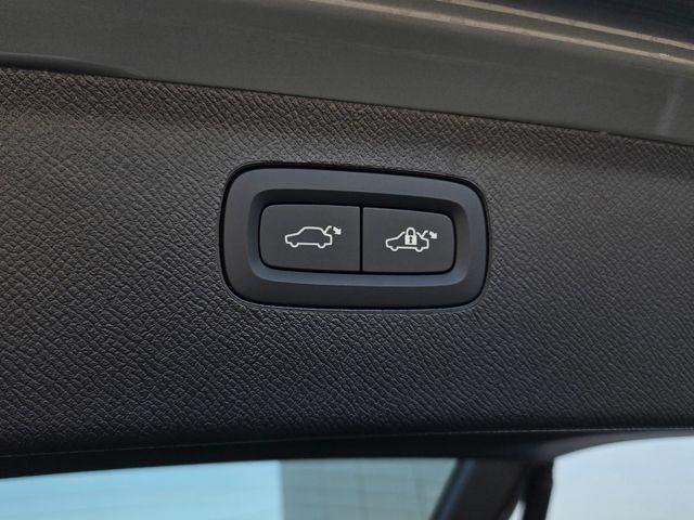 2026 Volvo XC90 Plug-In Hybrid Plus, T8 AWD, Electric/Gasoline, Bright, 7 Seats