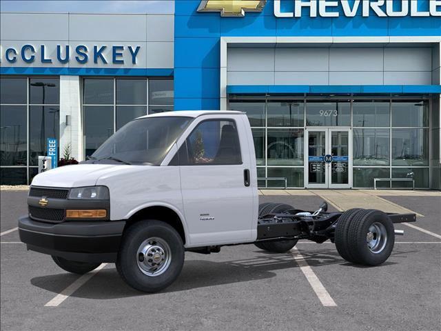 2025 Chevrolet Express Cutaway Work Van