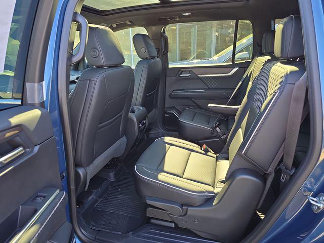 2026 GMC Acadia Denali AWD