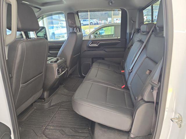 2024 GMC Sierra 2500HD 4WD Crew Cab Standard Bed SLT