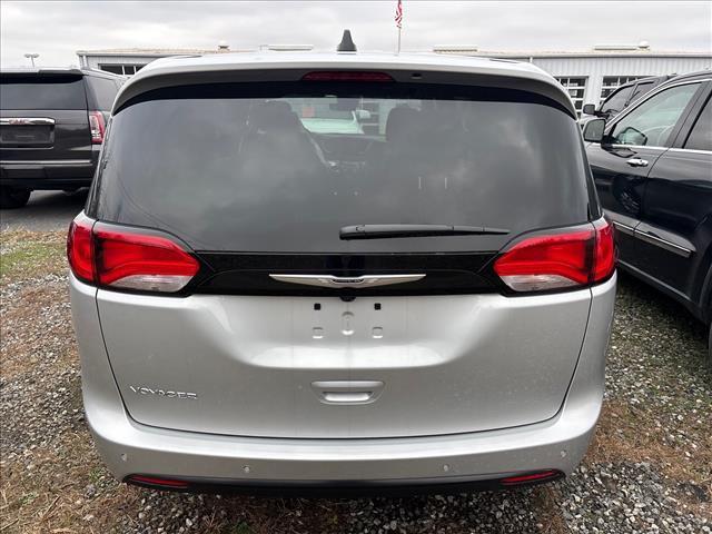 2026 Chrysler Voyager LX