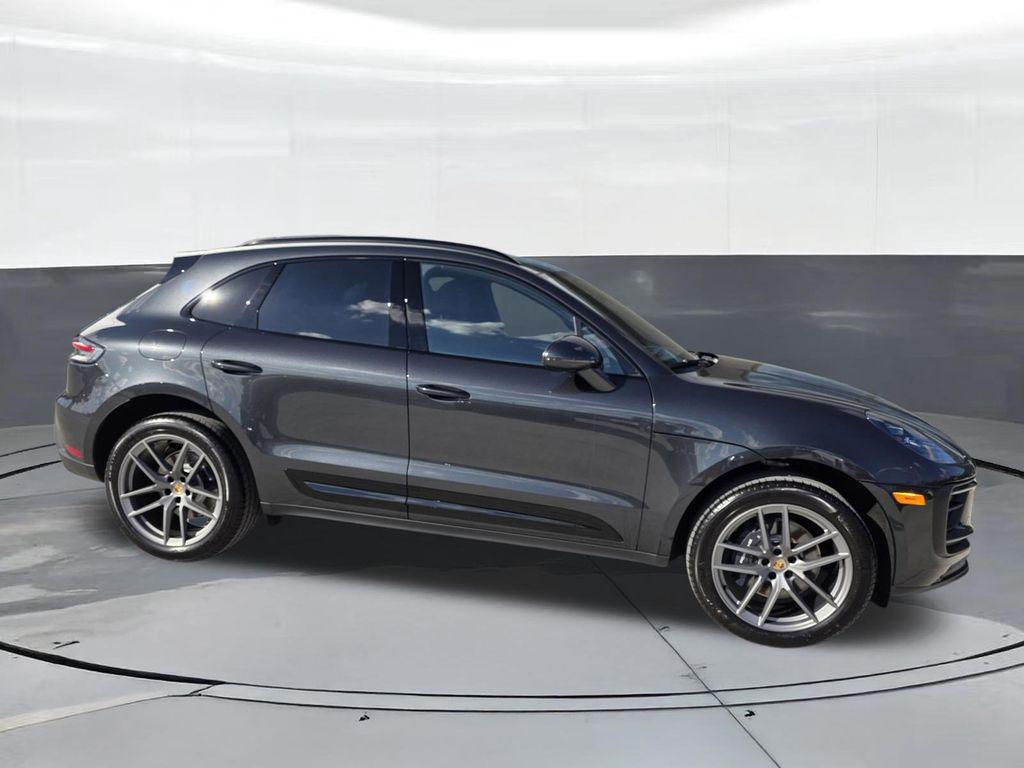 2026 Porsche Macan Base - Photo 7