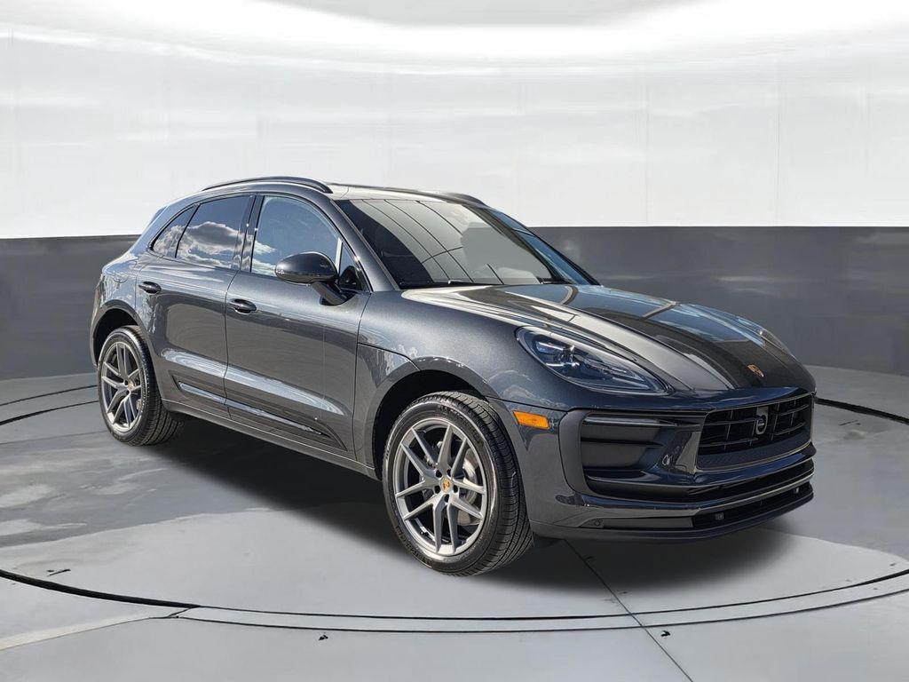 2026 Porsche Macan Base - Photo 6